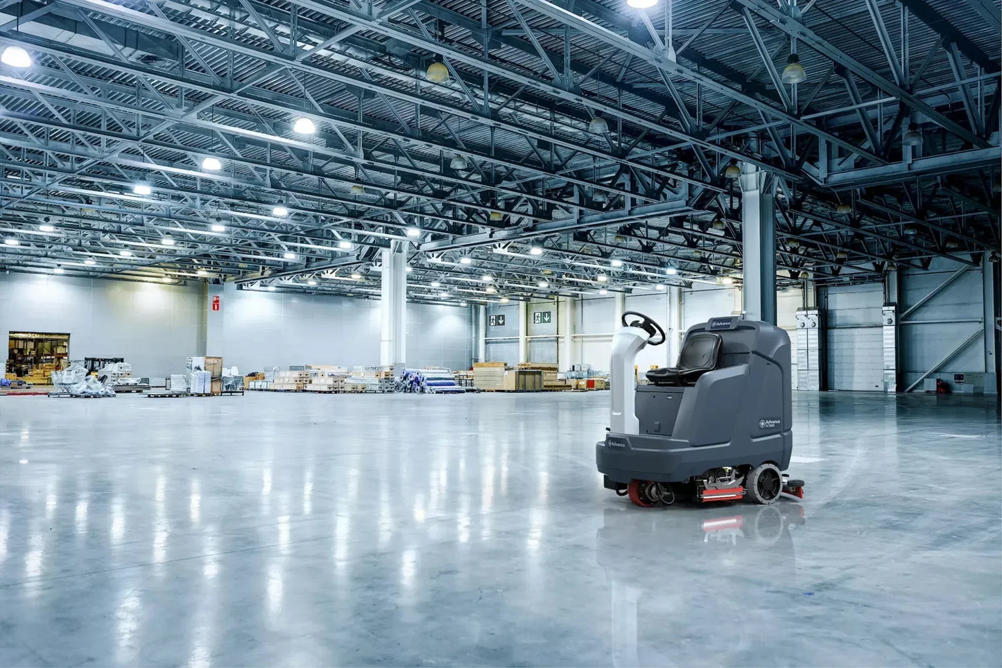 Advance Demo Unit Advance SC5000 | Ride On Floor Sweeper Scrubber | 32" | 37 Gallon | Cylindrical | Battery | 120 Hours